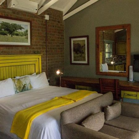 Chameleon Bush Lodge Hammanskraal Exterior photo